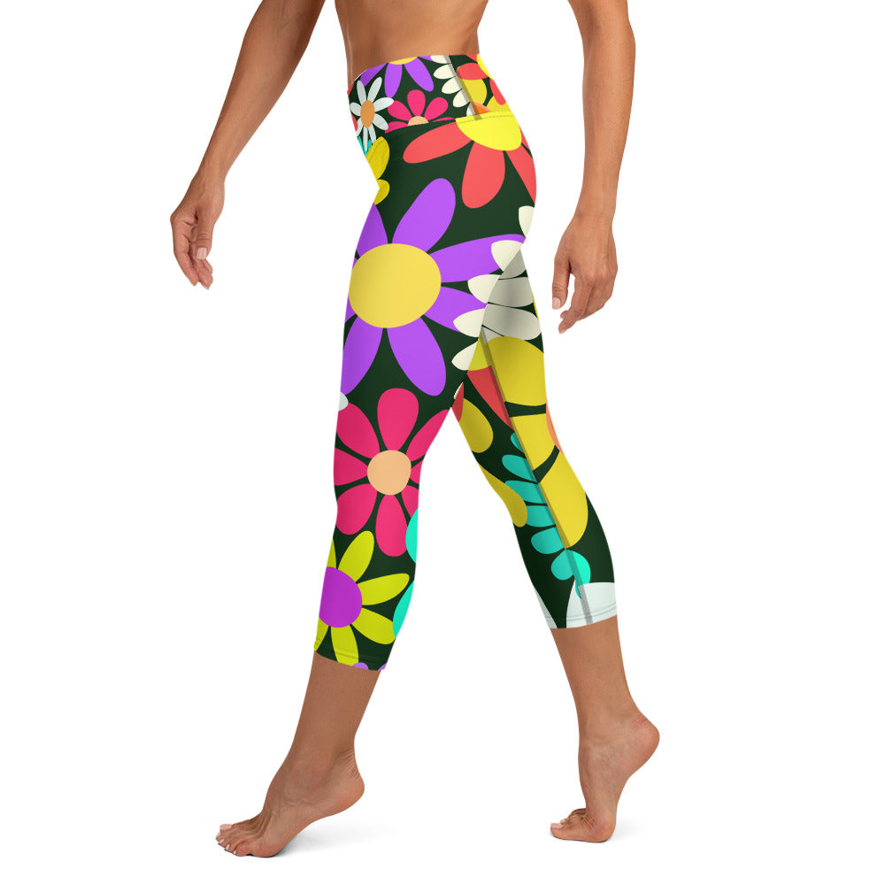 Yoga Capri Leggings with Psychedelic Daisy Print